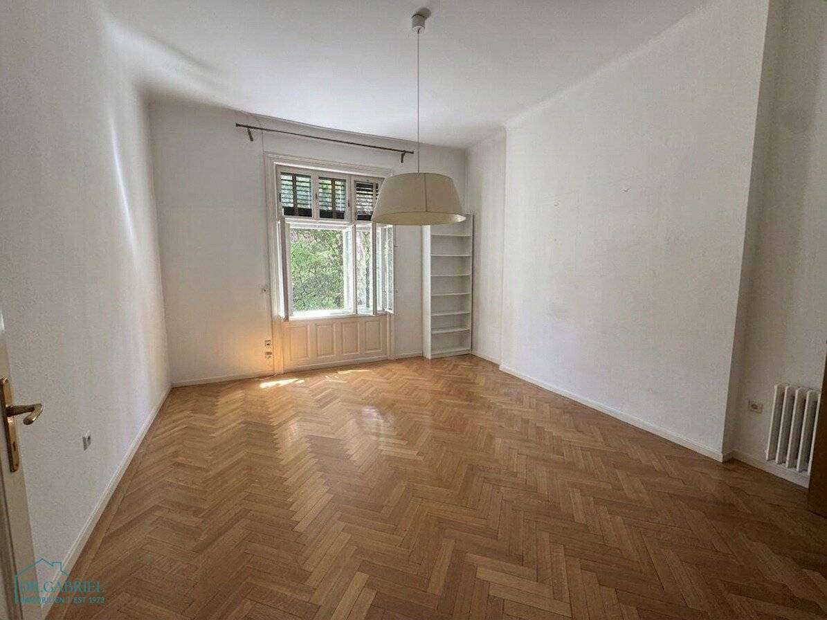 Stylish villa near Schönbrunn with large garden