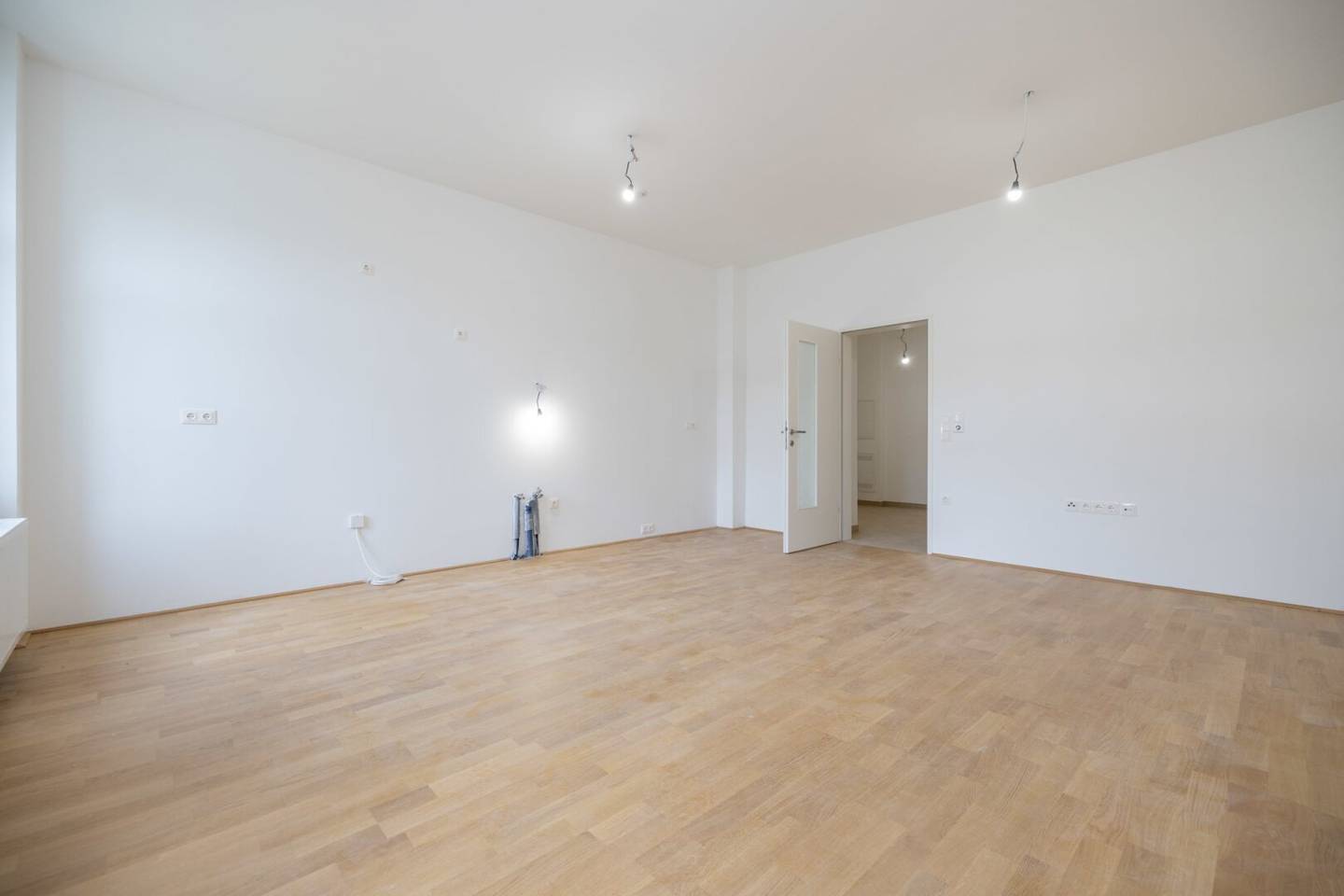 Care possible – centrally located 3 Zimmerwohnung with balcony in Wiener Neustadt (German title preserved)