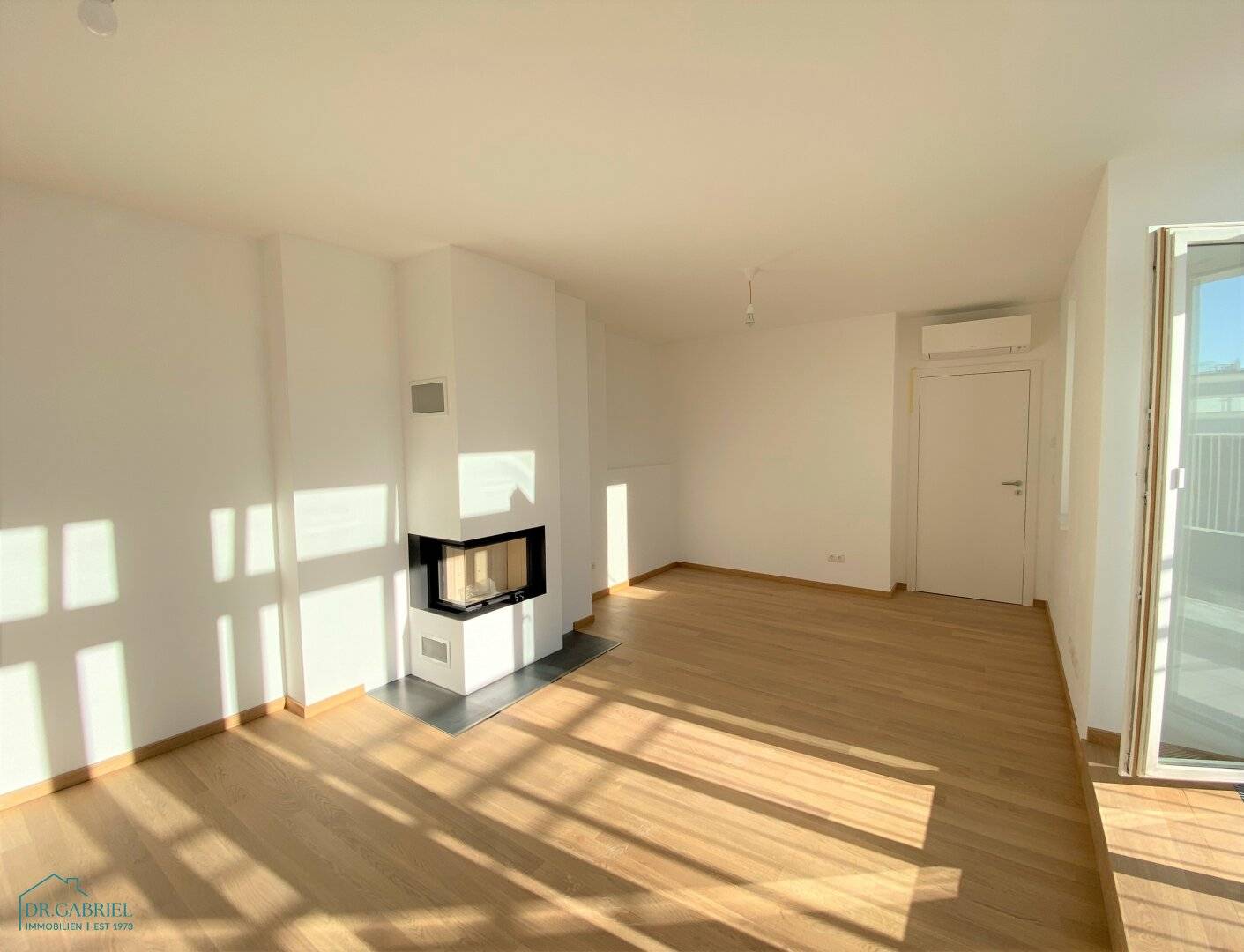 Exclusive rooftop terrace apartment