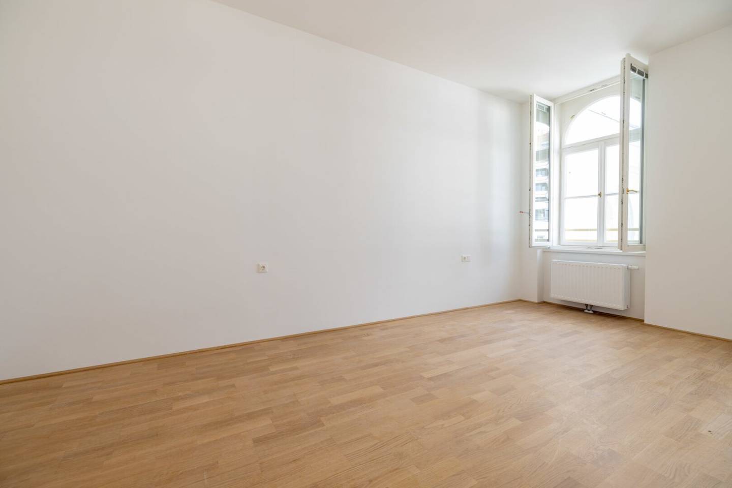 Assistance possible two room apartment with old building charm in Wiener Neustadt
