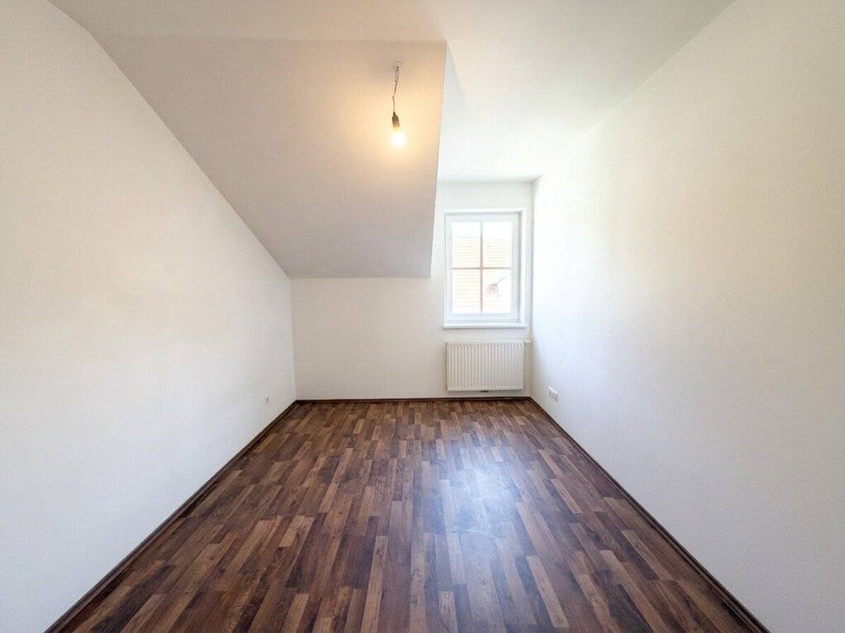 Ihr neues Zuhause in Rotheau: 3-Zimmer-Wohnung mit Balkon