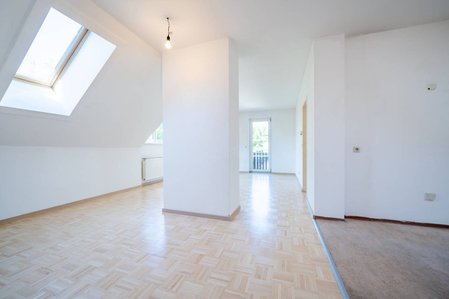 Two room apartment with balcony in the beautiful town of Krummnussbaum
