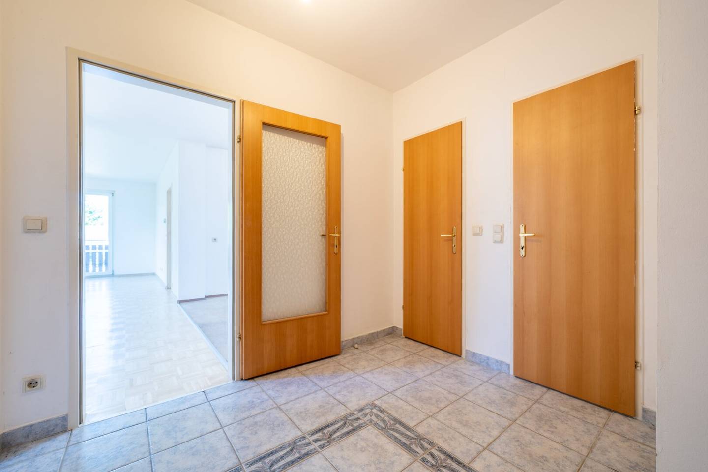 Two room apartment with balcony in the beautiful town of Krummnussbaum