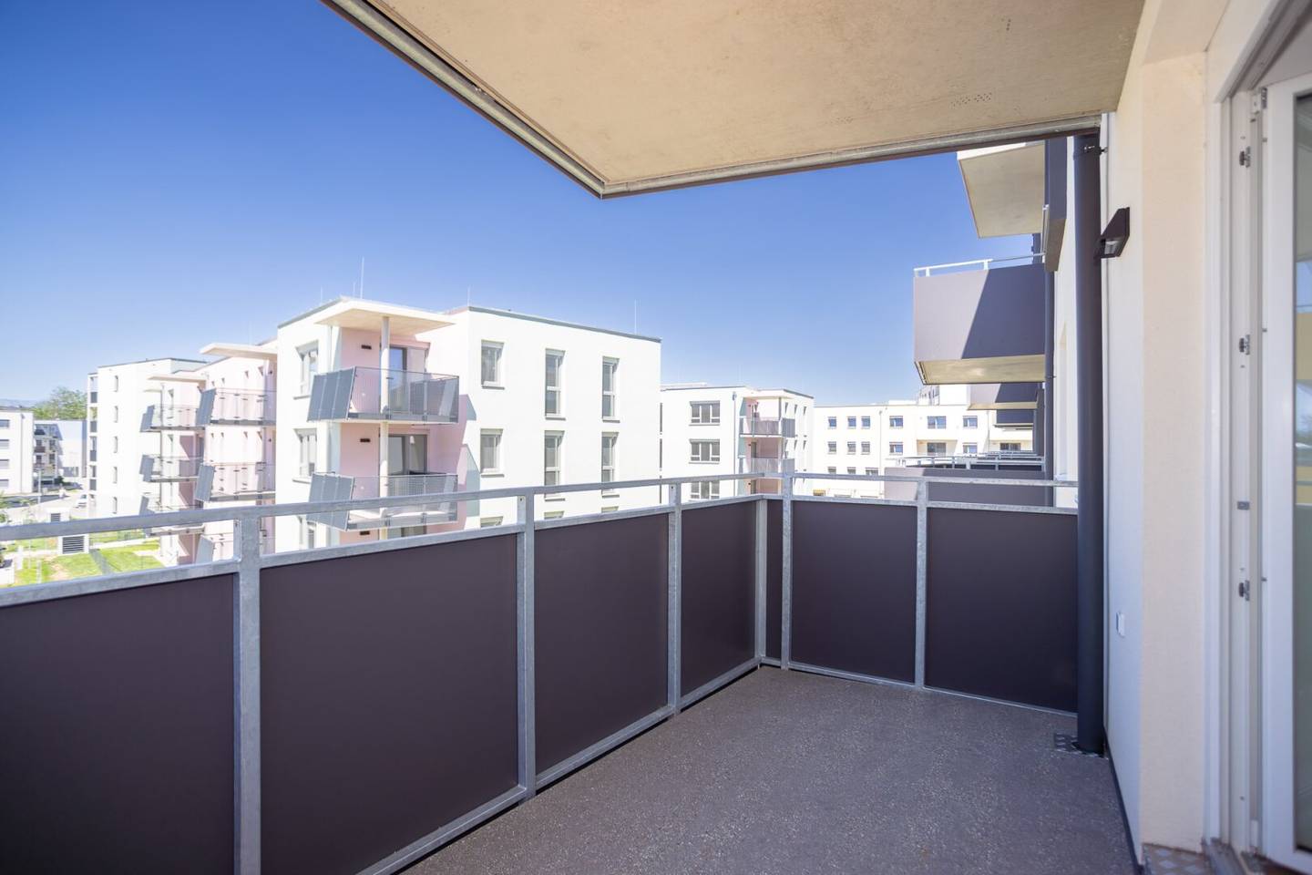 First occupancy in the ein viertel grün in Wiener Neustadt, attractive 3 room apartment with balcony