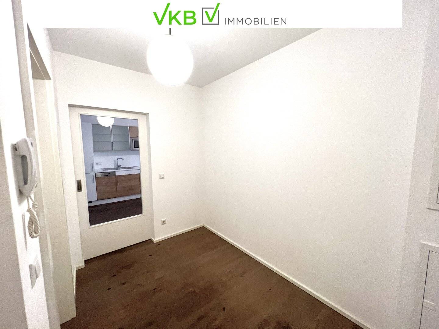Quiet 2 room apartment in the center with elevator