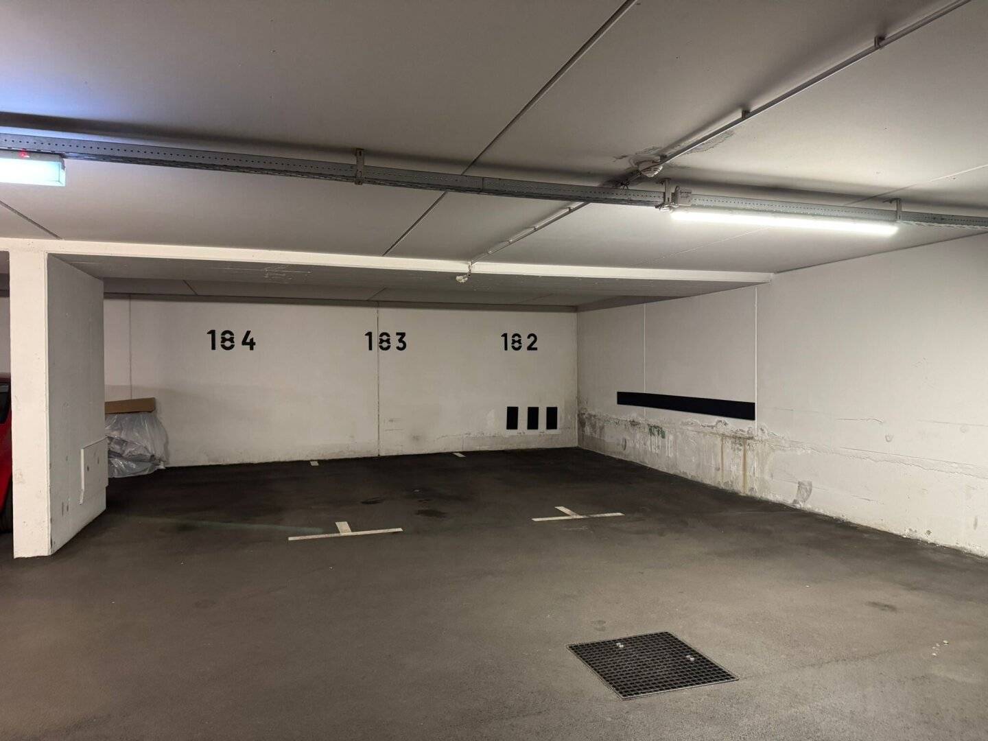 Underground parking space in 1160 Vienna Seitenberggasse 49+51 commission free