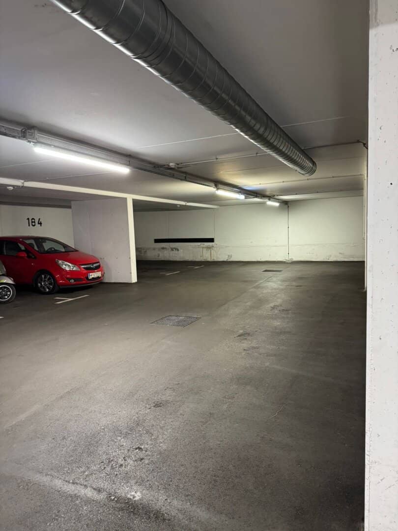 Underground parking space in 1160 Vienna Seitenberggasse 49+51 commission free