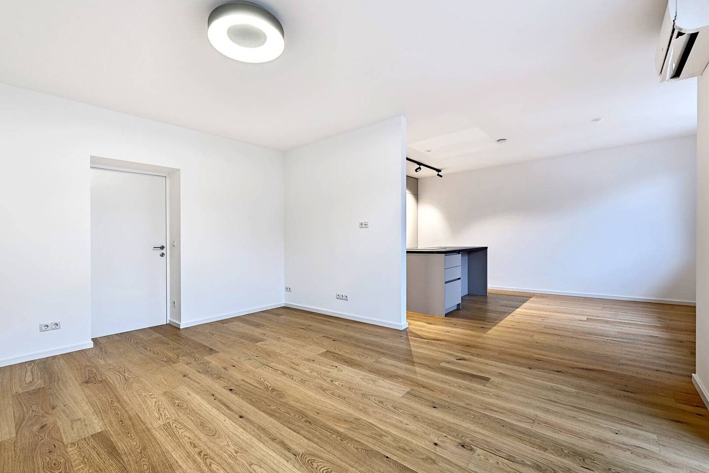 Neu sanierte 3 Zimmerwohnung in schöner Lage!!!