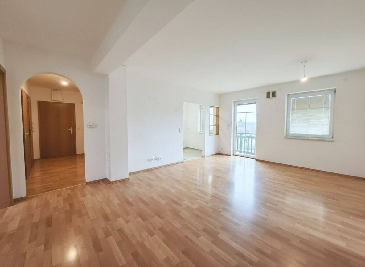 Feel good apartment with balcony, swimming pond and plenty of nature in Hofamt Priel