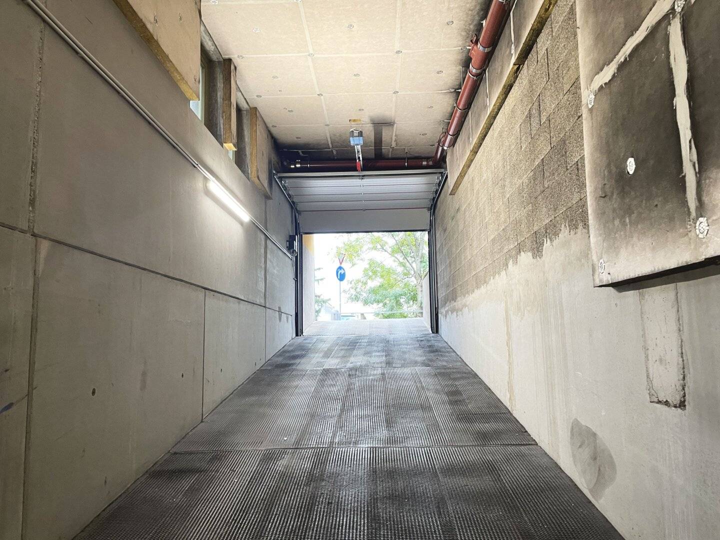 1230 Wien Hochwassergasse 30+32: Tiefgaragenplätze – provisionsfrei verfügbar