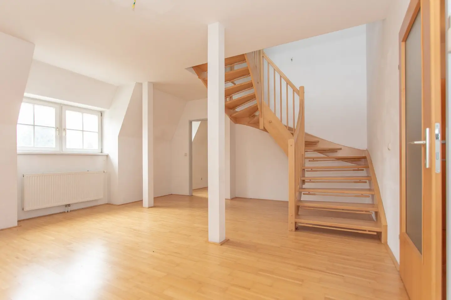 Ihr neues Zuhause in Gresten – Sonnige 3-Zimmer-Maisonette-Wohnung mit Galeriecharakter
