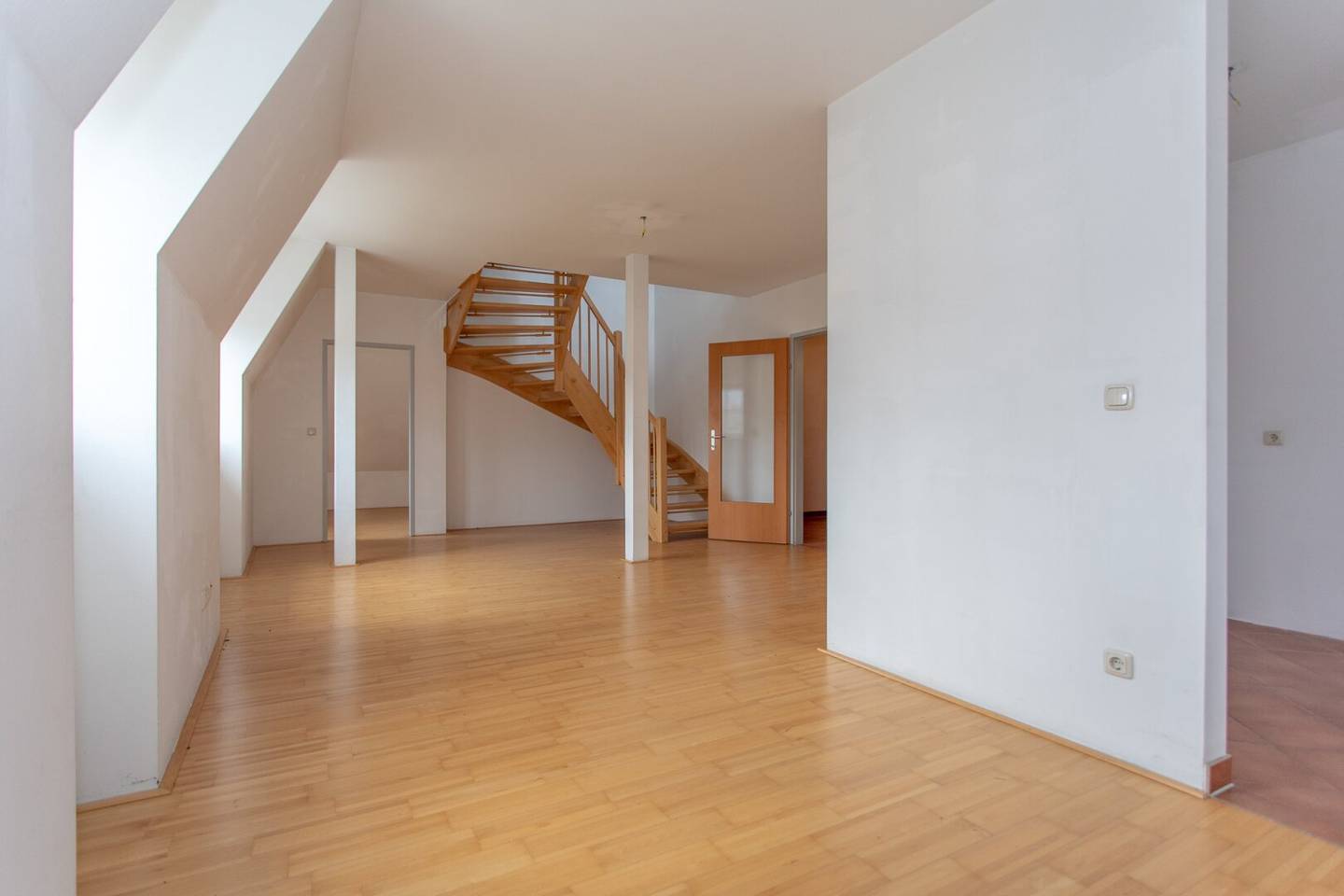Dreamlike 3 room maisonette apartment with gallery character in Gresten