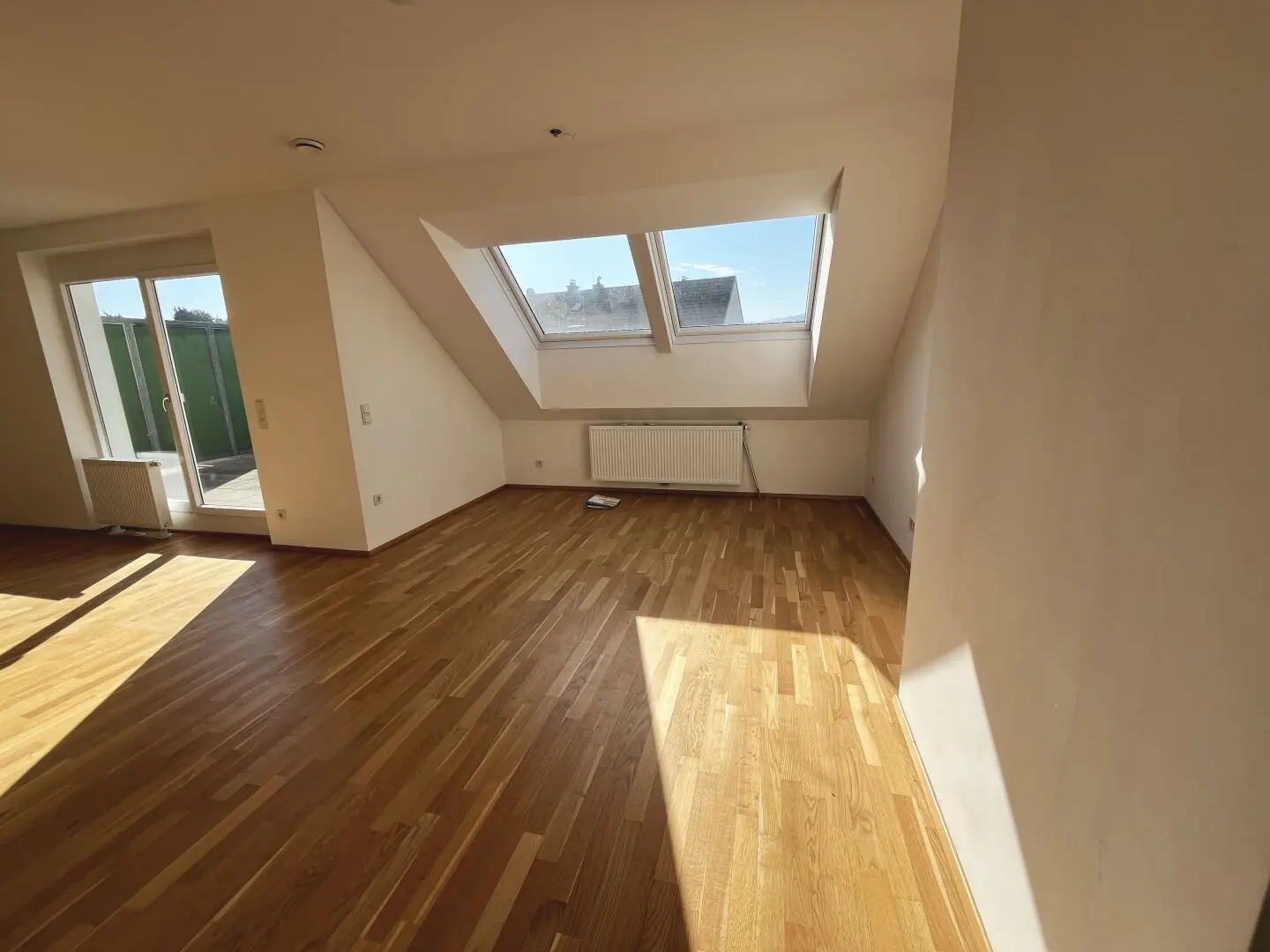 Euratsfeld – dreamy 3 room apartment with view of greenery commission-free