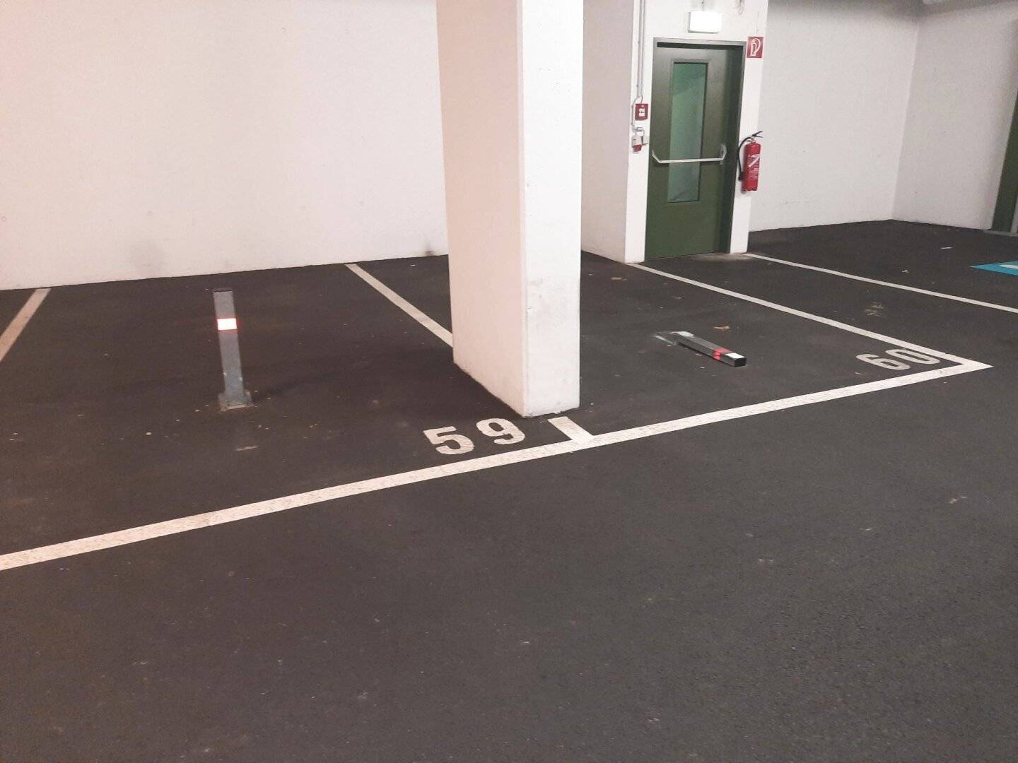 Central parking in 1220 Vienna – Underground garage Rennbahnweg 54