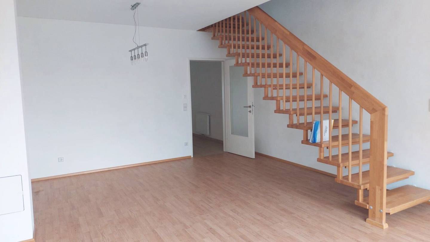 Dreamlike 3 room roof terrace maisonette apartment in Loosdorf