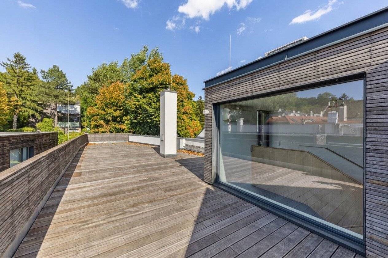 Historisches Winzerhaus trifft moderne Architektur: Luxuriöses Refugium mit großer Terrasse im historischen Zentrum von Grinzing