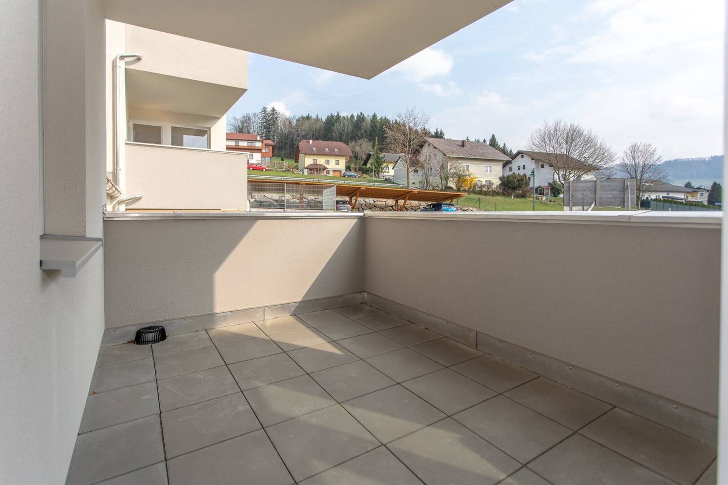 Gresten - beautiful 3-room apartment with a view of the greenery - purchase option