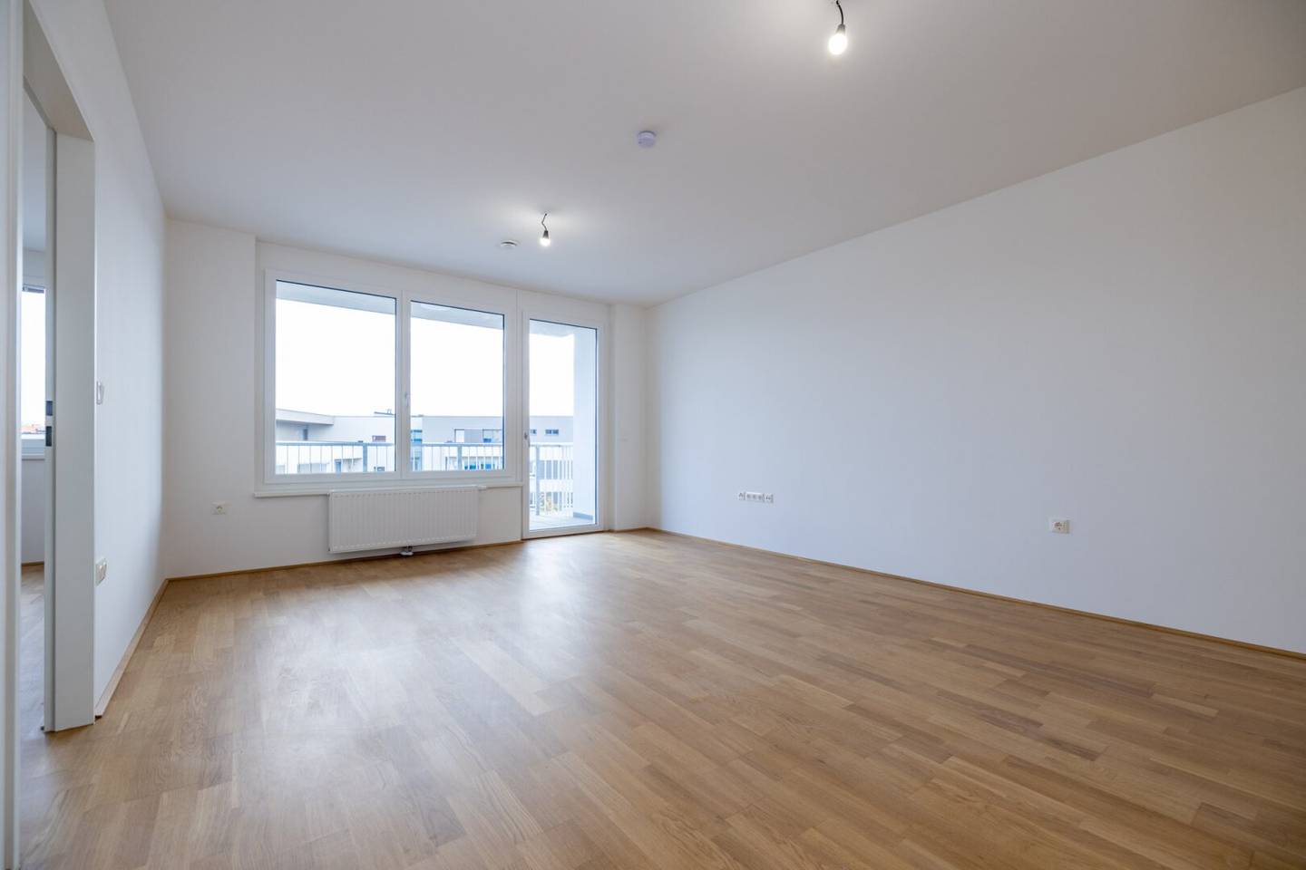 Wiener Neustadt – bright 2-room apartment with wonderful loggia - caretaking possible