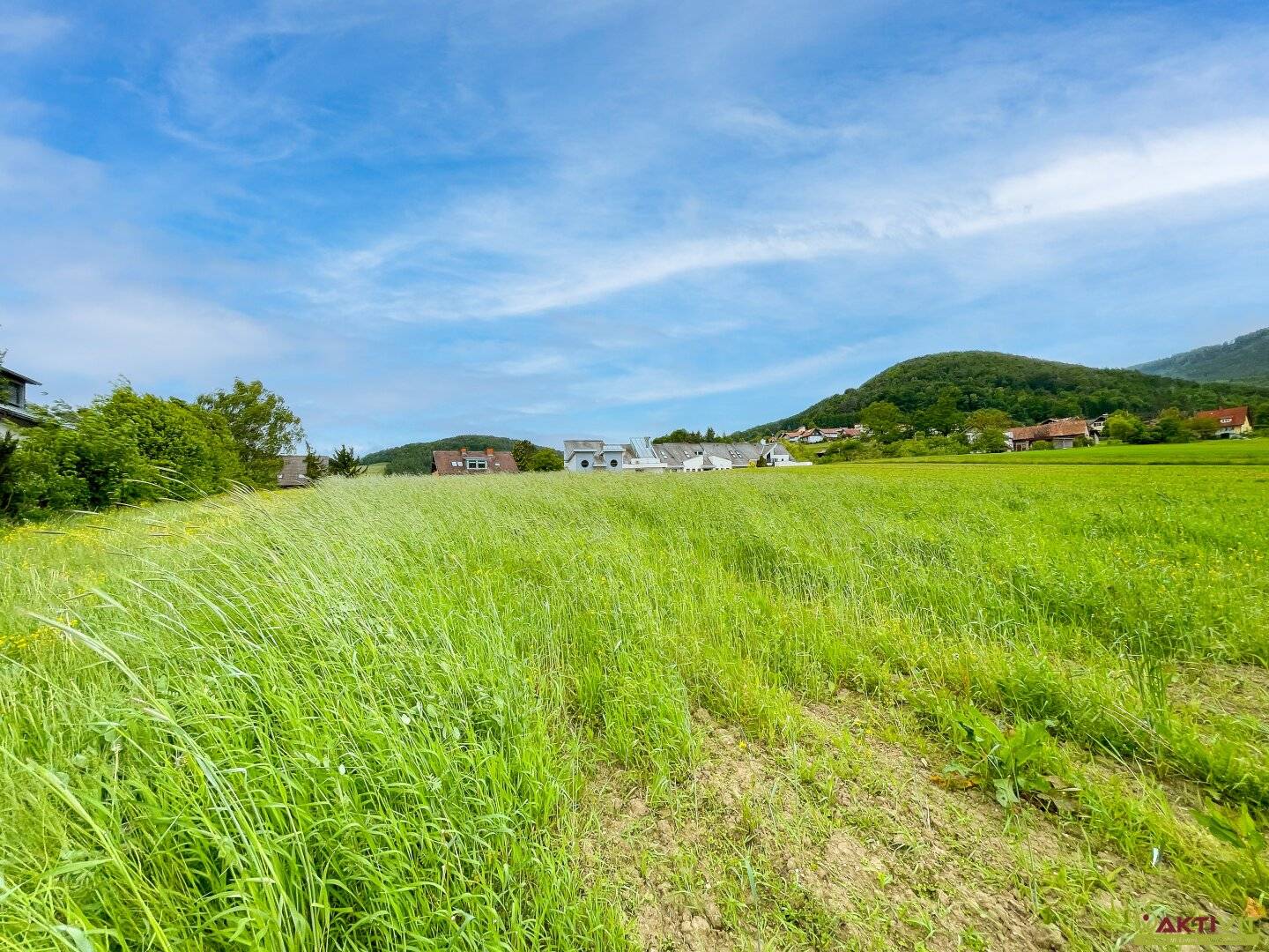 Nature-friendly building land just 5 minutes to Graz, space for your dream home in the green