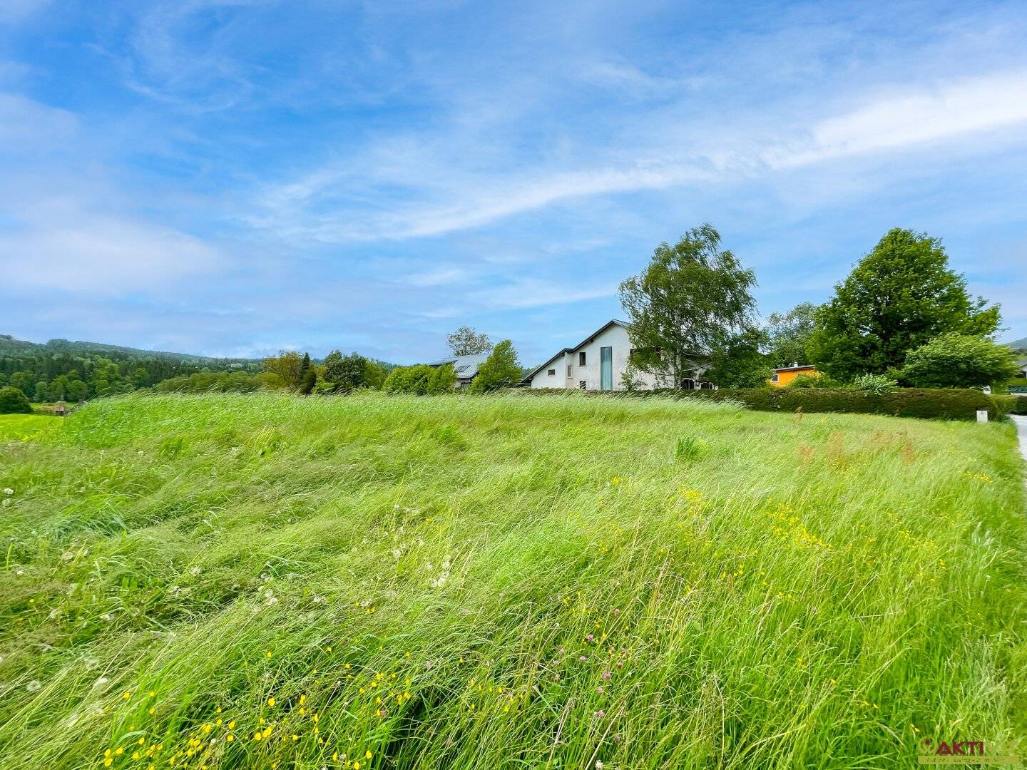 Nature-friendly building land just 5 minutes to Graz, space for your dream home in the green