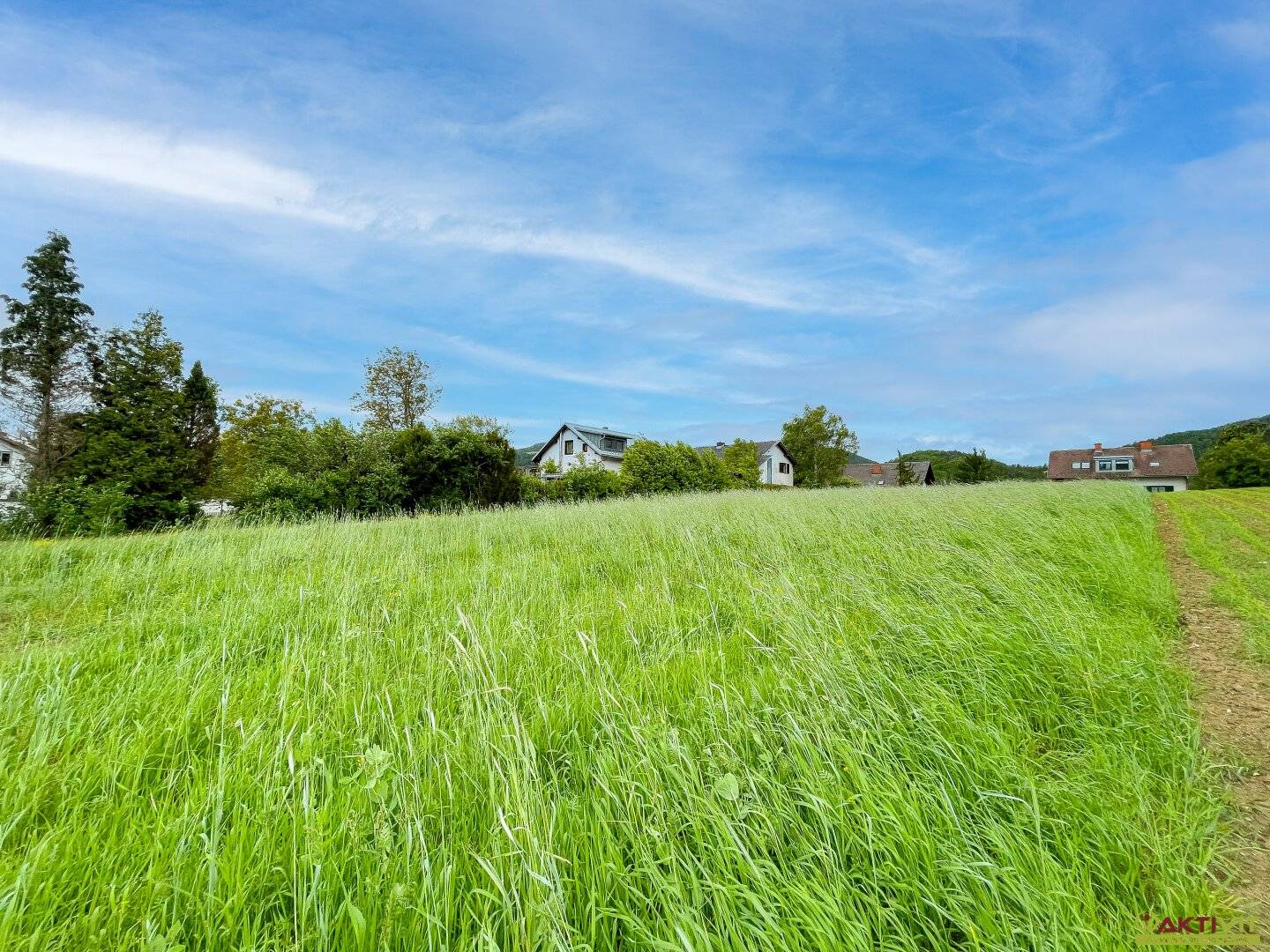 Nature-friendly building land just 5 minutes to Graz, space for your dream home in the green