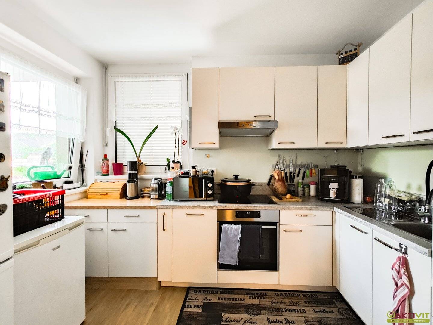 Stylishly renovated 2-room apartment on the 5th floor with excellent infrastructure they? No, remove doubt