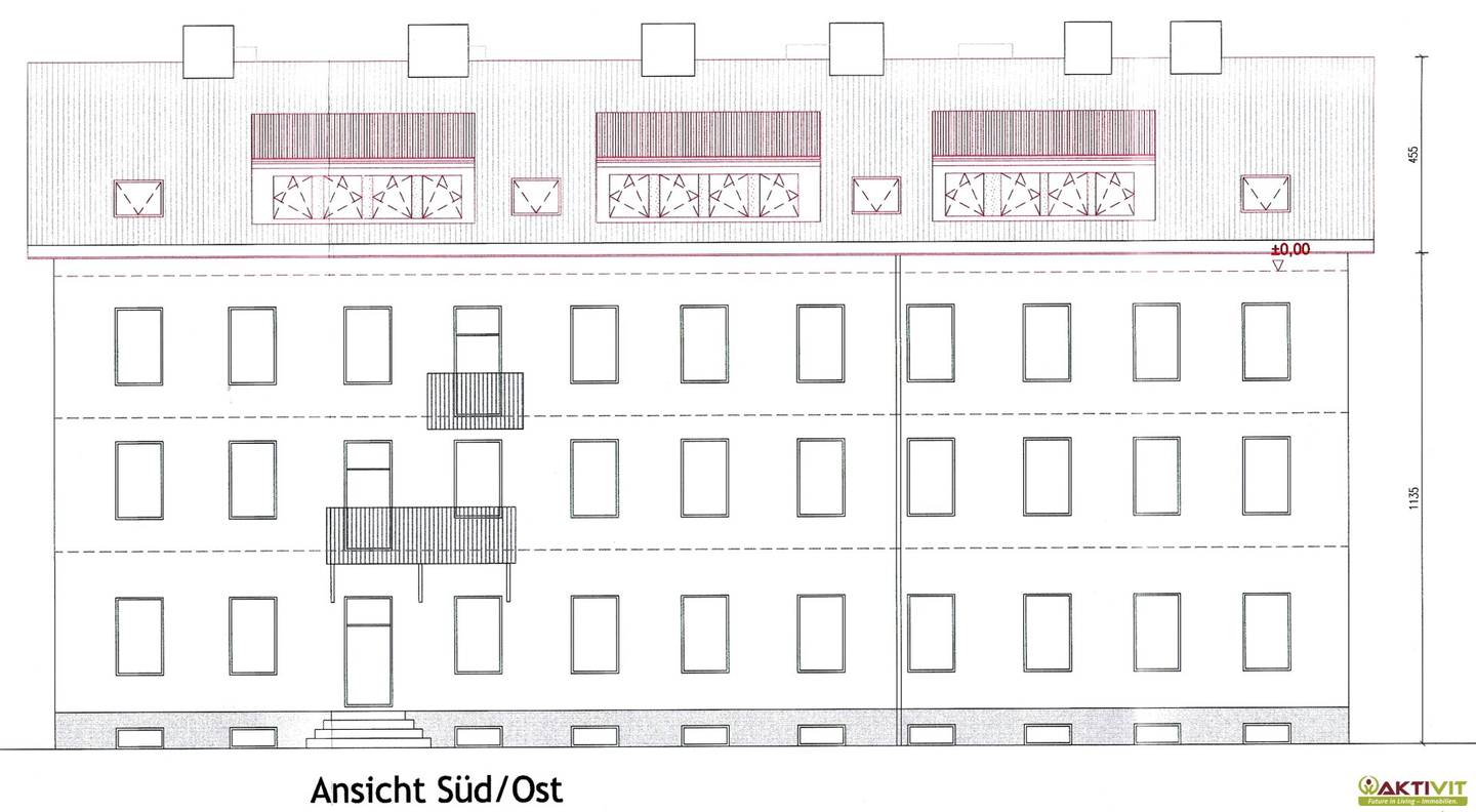 Two unrenovated attic spaces approved for development - Six residential units with around 450 m² of usable floor area - Residential location near Lendplatz