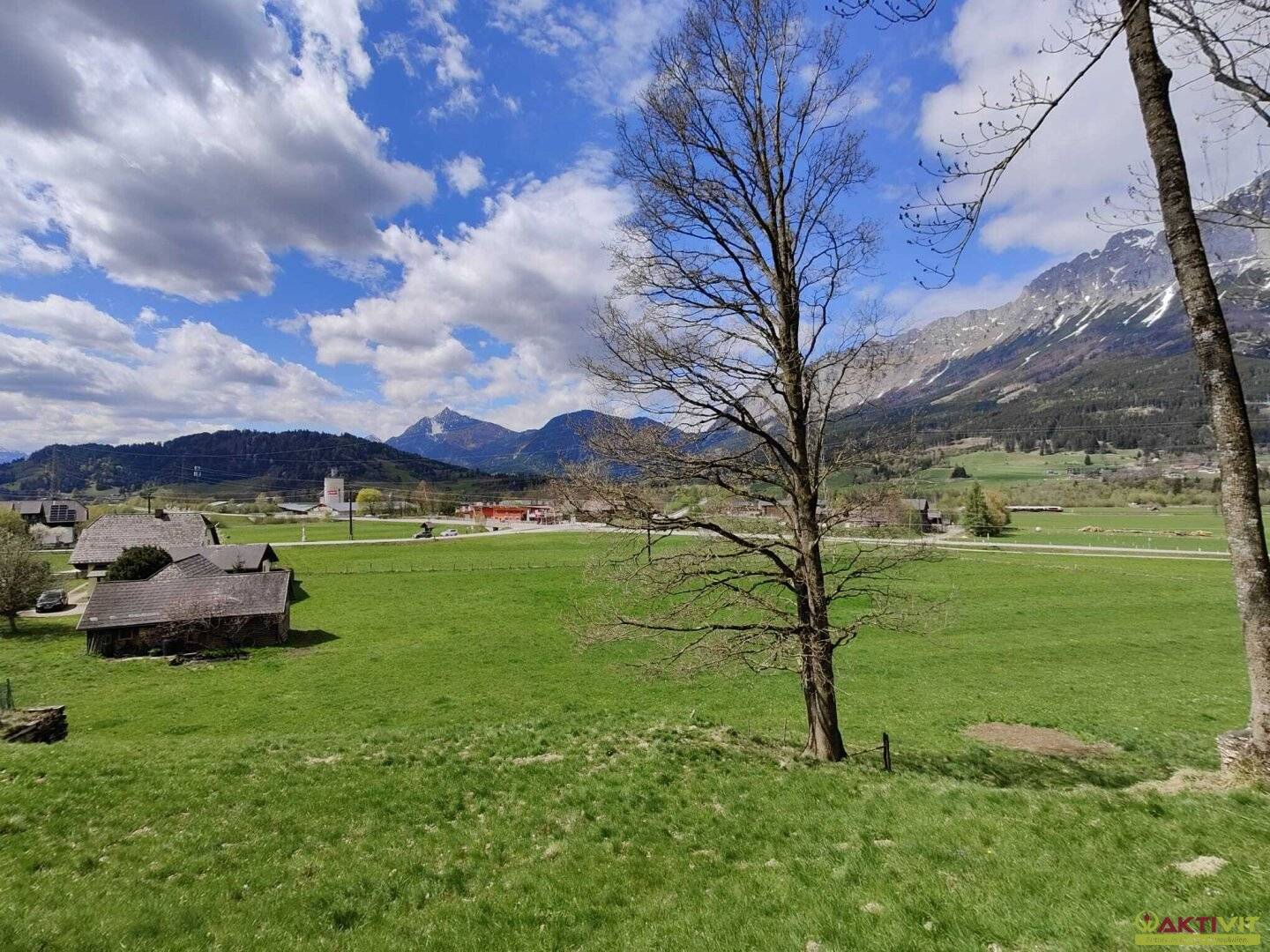 Wohnen in Ruhelage: Baugrundstück mit guter Infrastruktur in Niederöblarn.