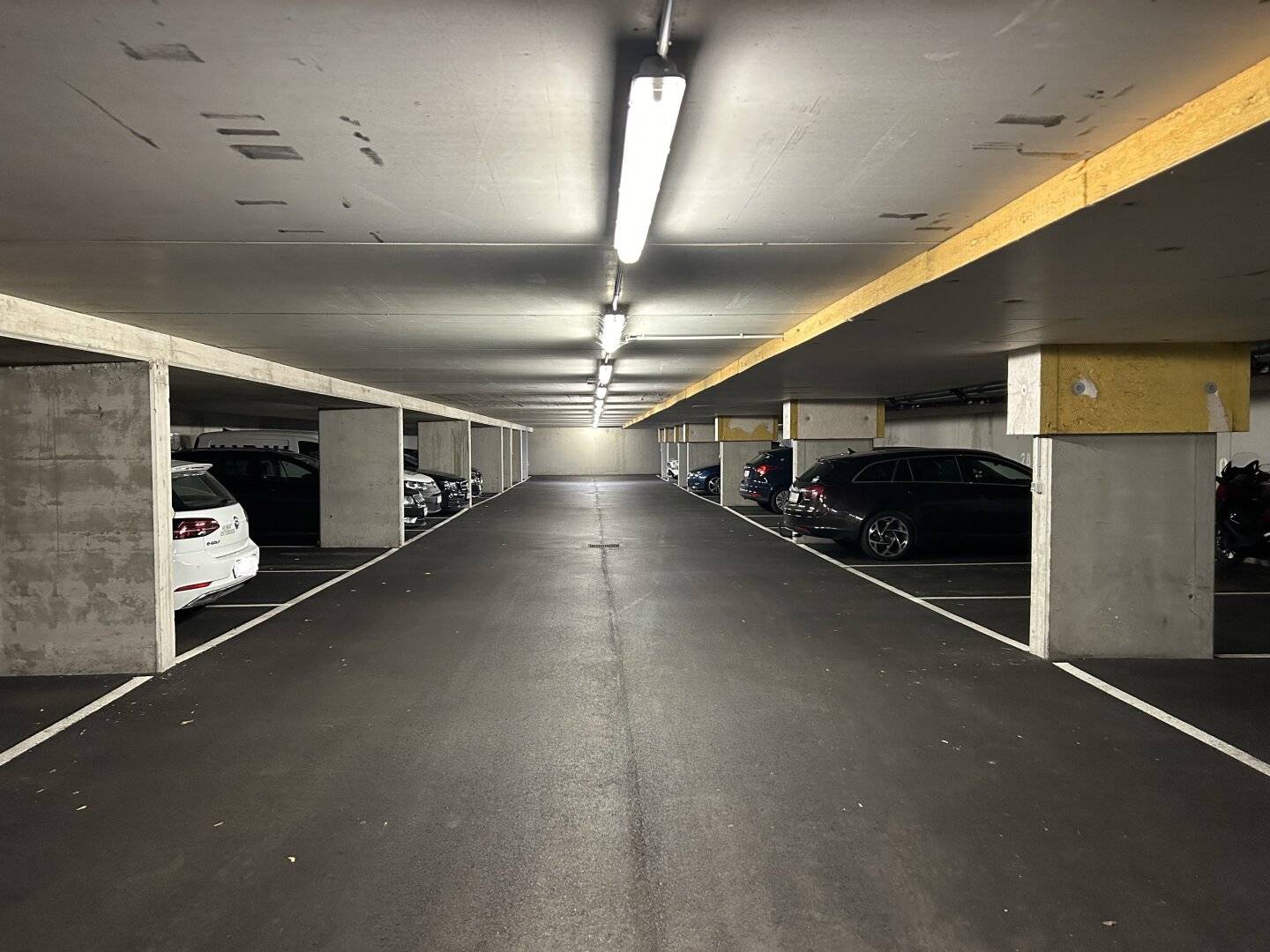 Immediately available: underground garage parking space in 1220 Wien – Schickgasse 6–8