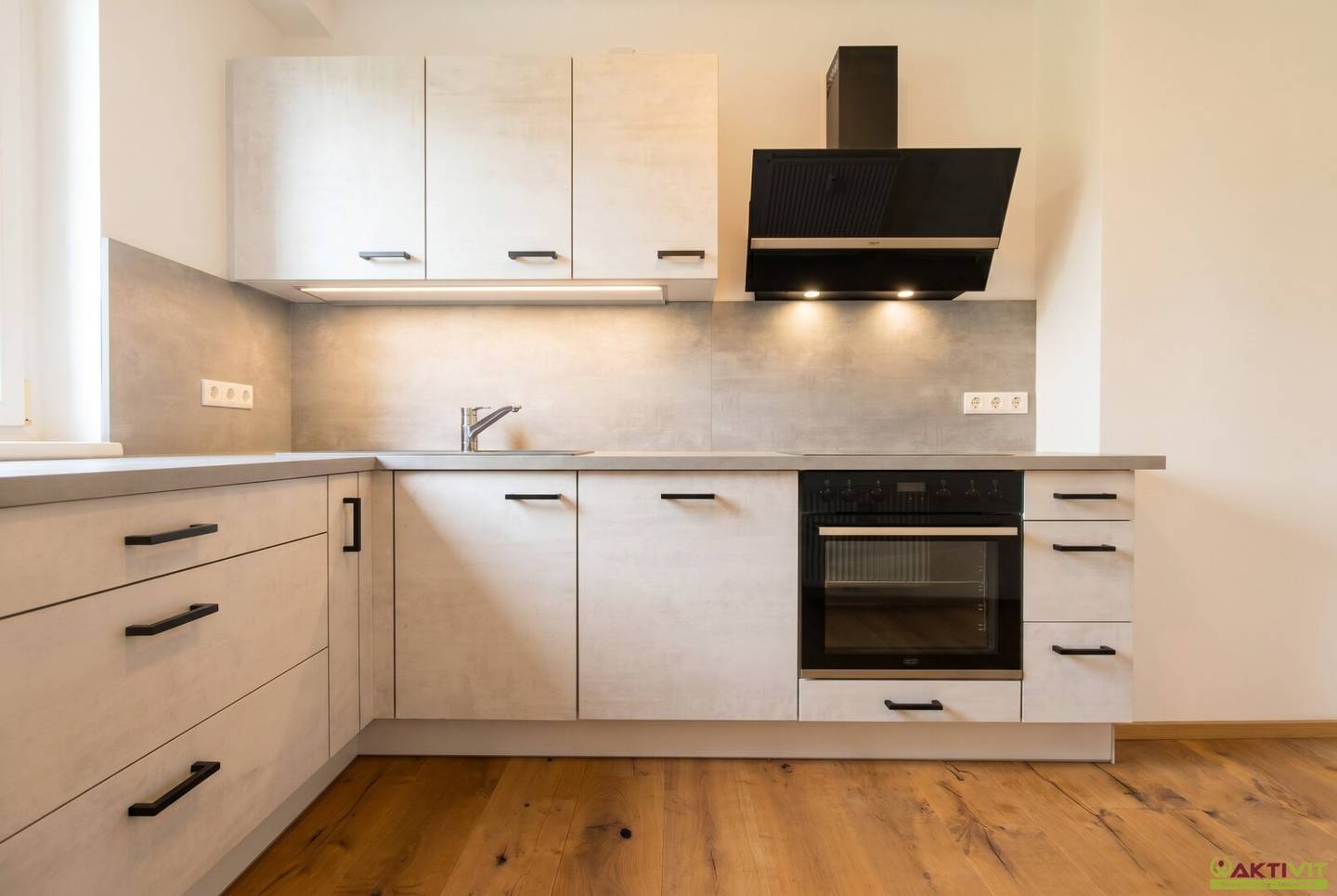 Gepflegte 3-Zimmer-Wohnung mit zwei Balkonen, Garage und Keller in Voitsberg.