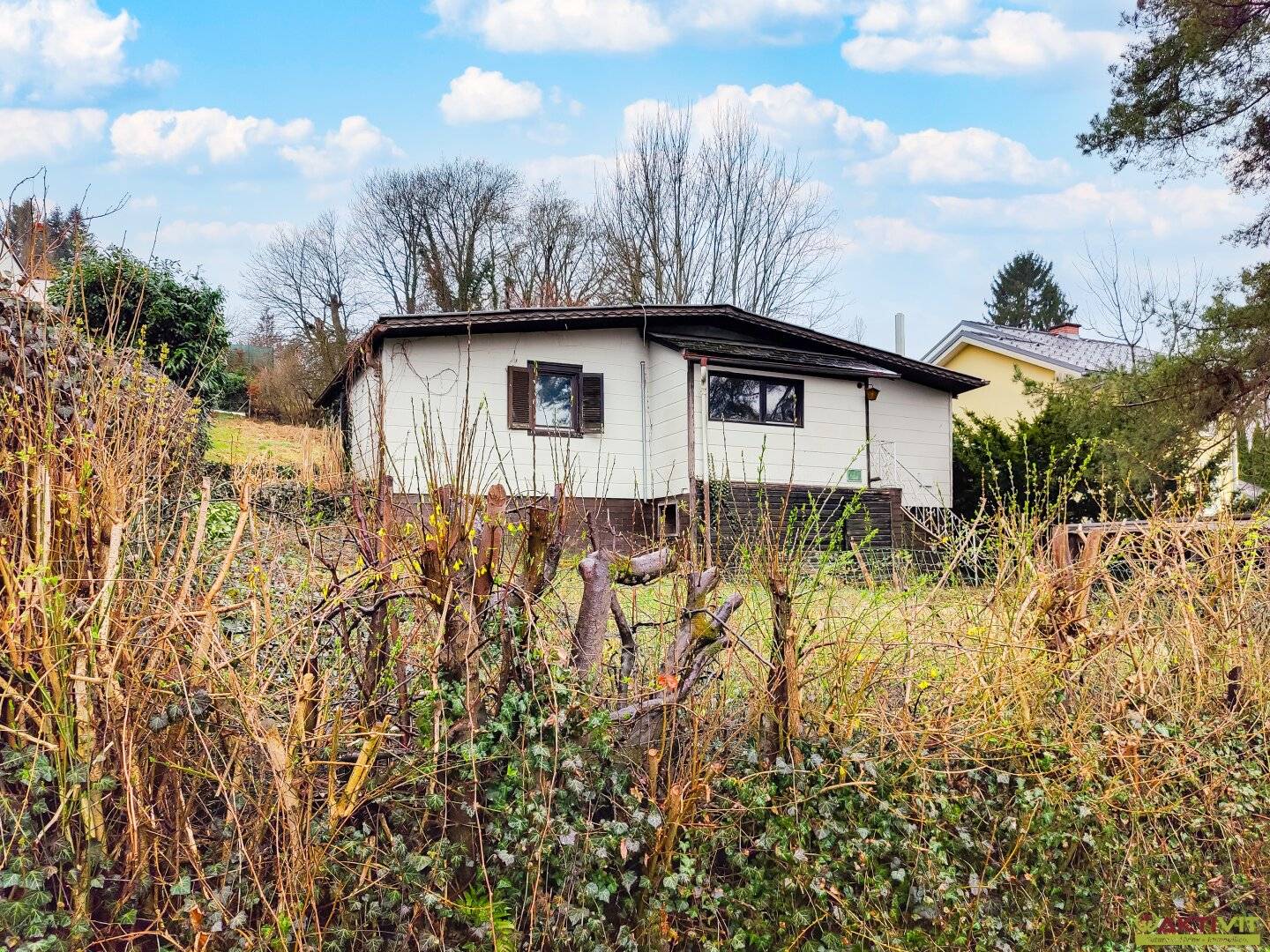 Building land with a view of greenery in Mariatrost. In-demand residential location with potential (As-Sanierung)