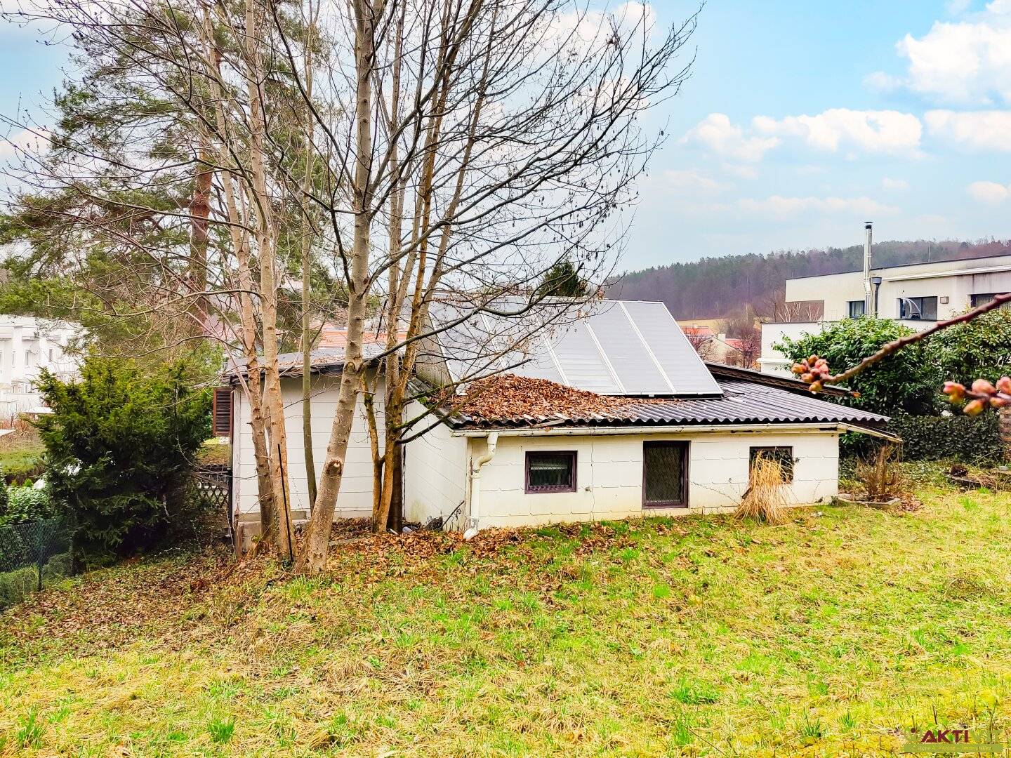 Building land with a view of greenery in Mariatrost. In-demand residential location with potential (As-Sanierung)