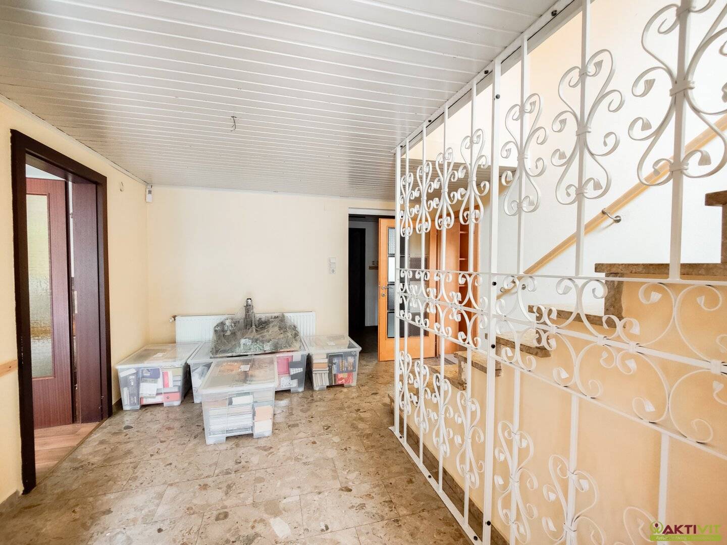 Großzügiges Wohnhaus mit Pool, Sauna und 2.000 m² Grundstück in Zeltweg.