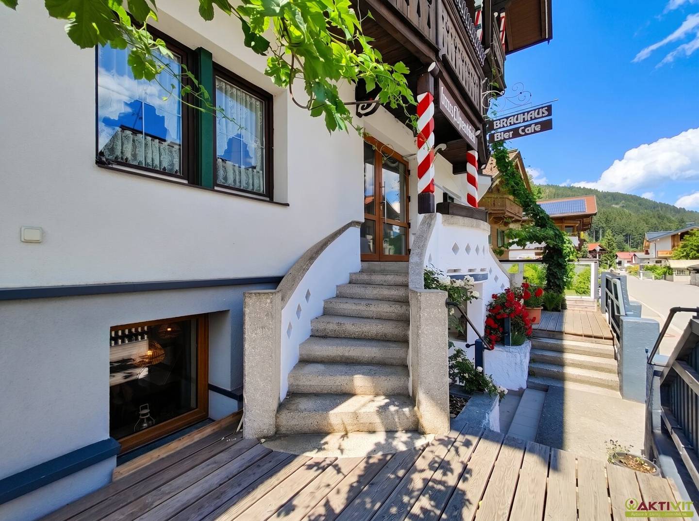 Traditionshotel in Bestlage von Kirchberg – Touristisch genehmigt mit direktem Hahnenkamm-Blick.