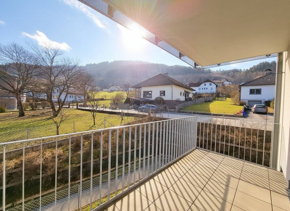 Randegg: Charming three room apartment with balcony