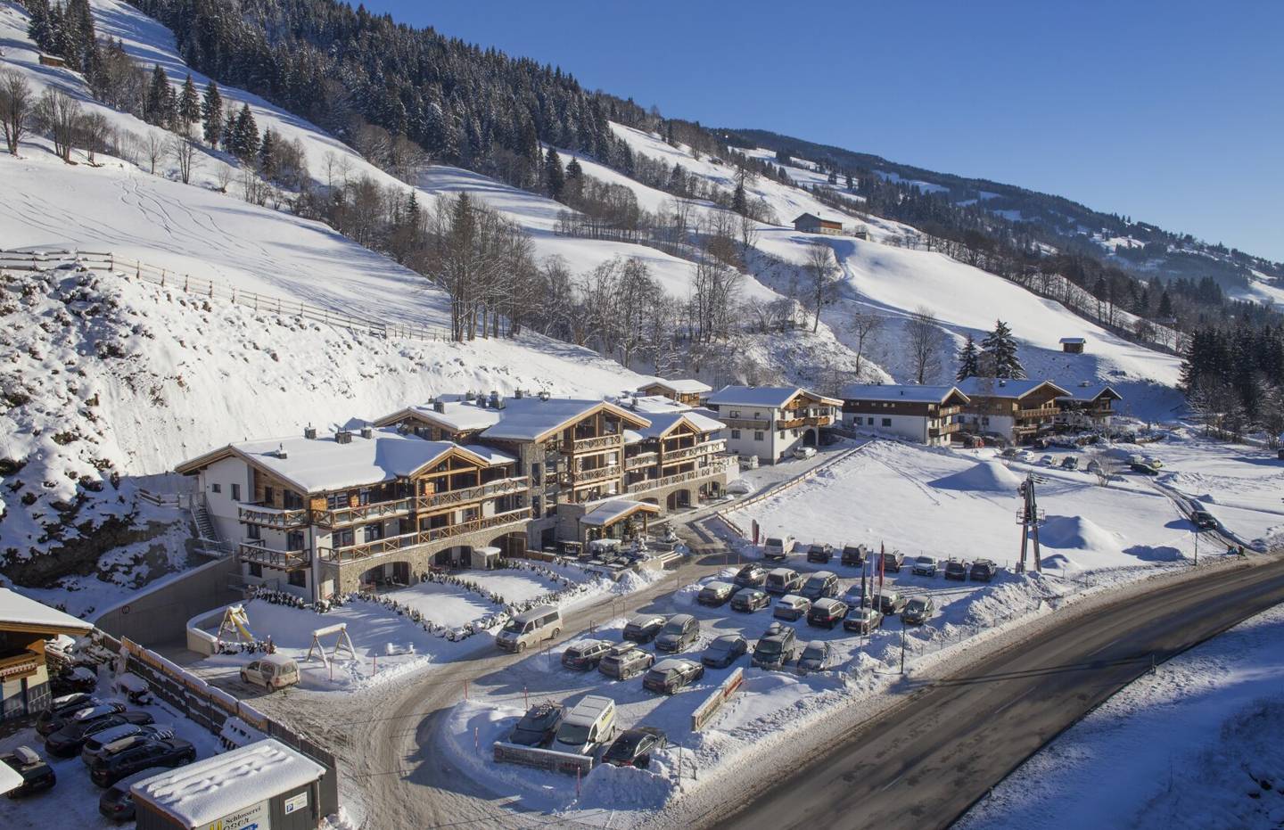 Avenida Mountain Lodges Saalbach | Top 002 mit Gartenfläche