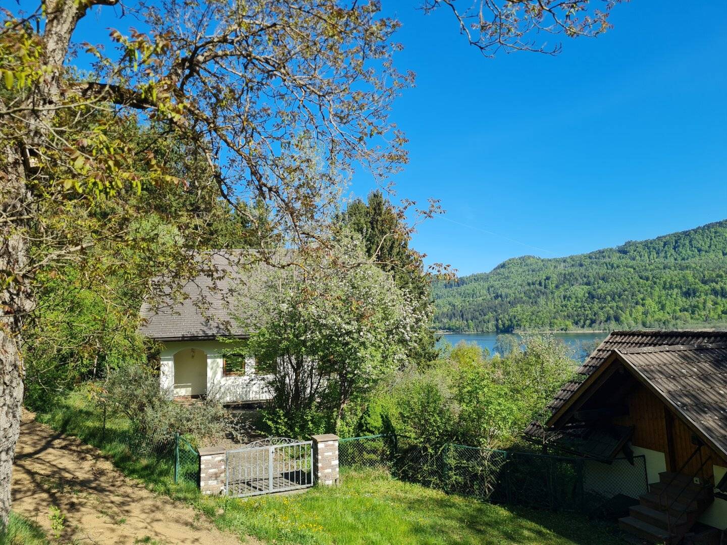 ++NEUER PREIS++ Haus im Grünen mit Seeblick am Keutschacher See
