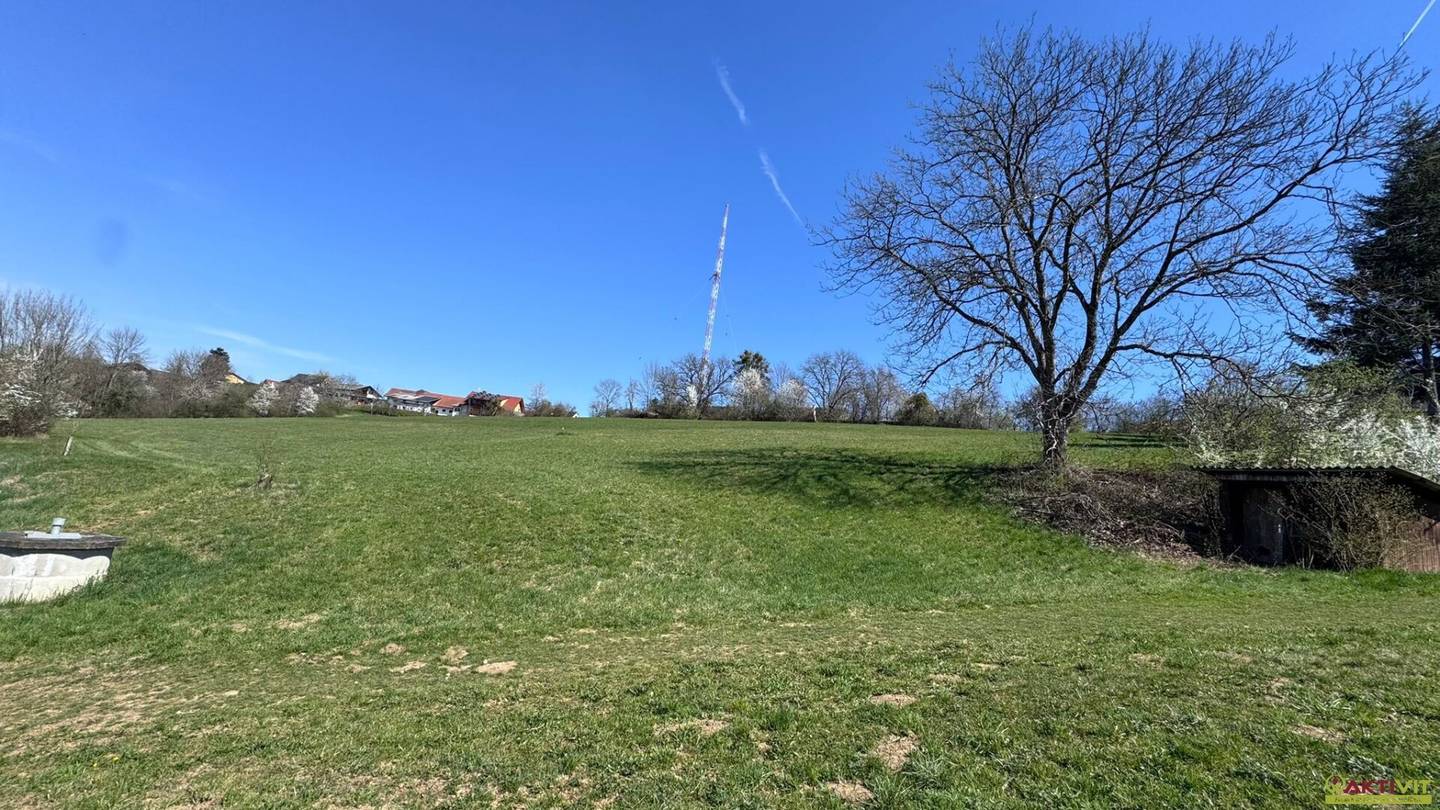 1.219 m² Bauland in ruhiger Lage in Dobl bei Graz.
