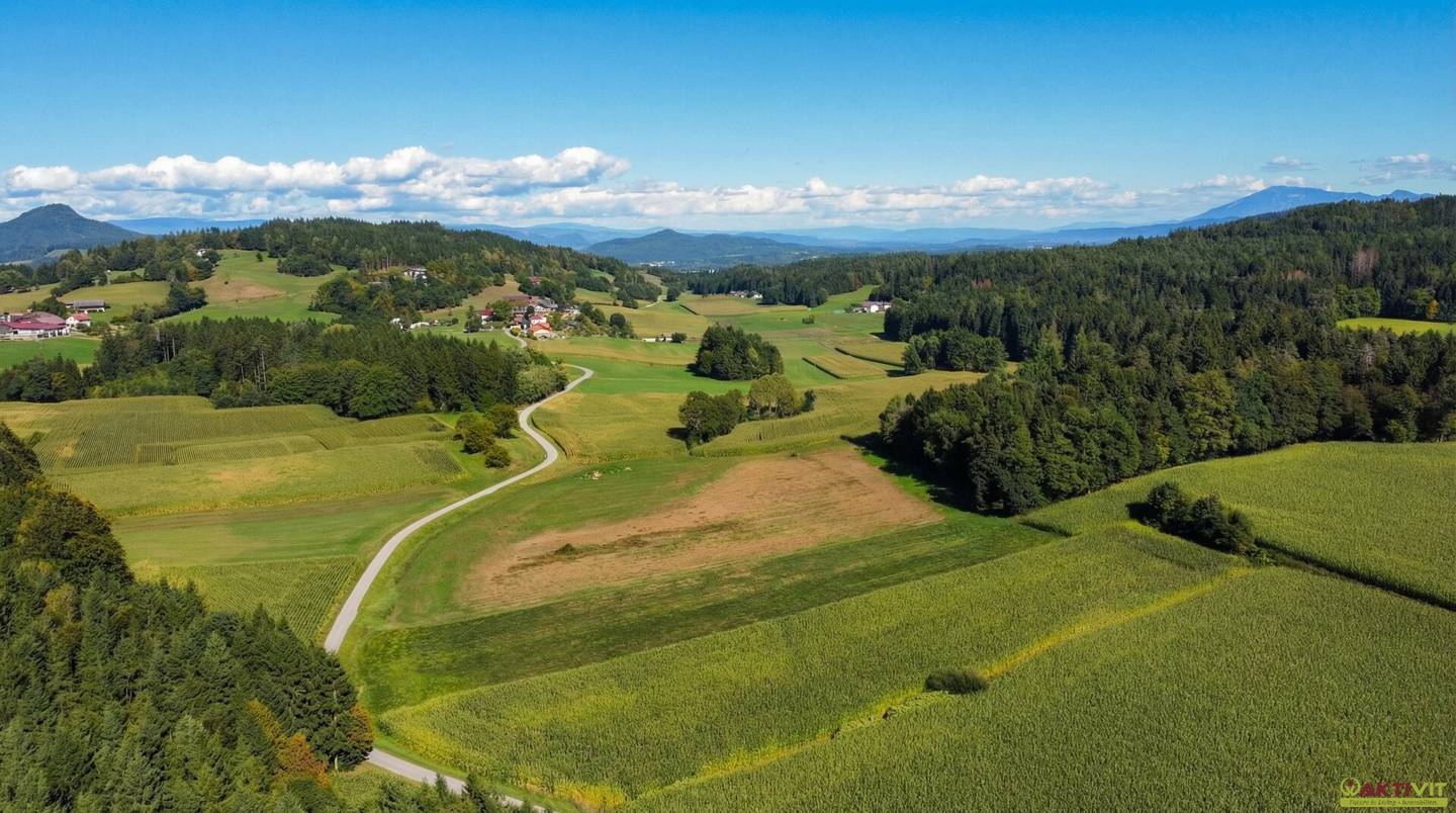 Zwei Baugrundstücke im Raum Moosburg einzeln oder im Paket.