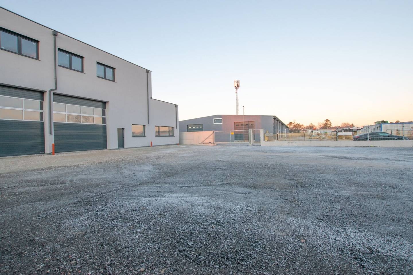 Geräumige und flexible Lagerhalle mit hoher Nutzfläche in Ebreichsdorf (Unterwaltersdorf - 2442)