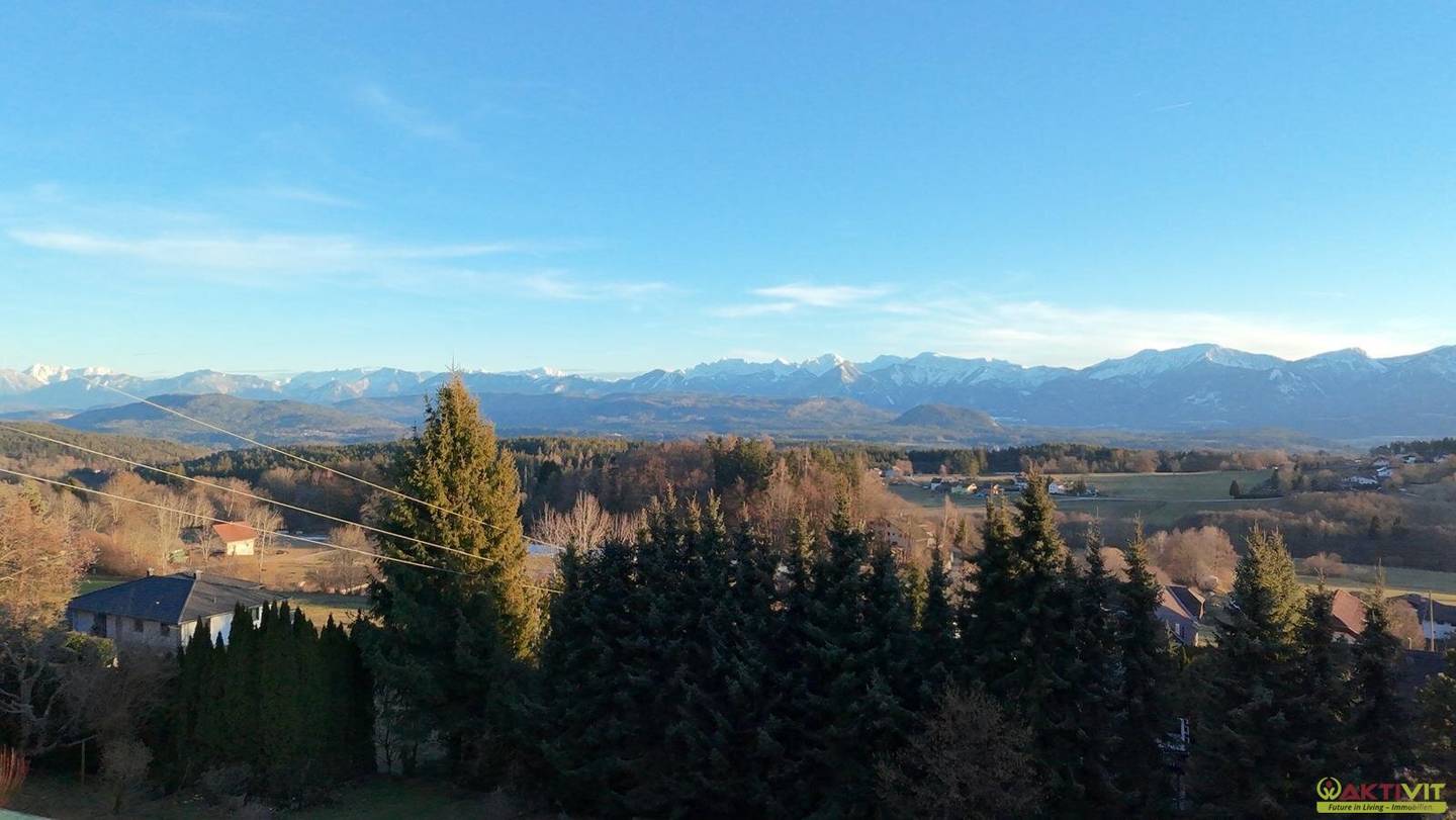 Wohnbau-Grund am Köstenberg. - Naturnahe Aussichtslage nahe dem Wörthersee.