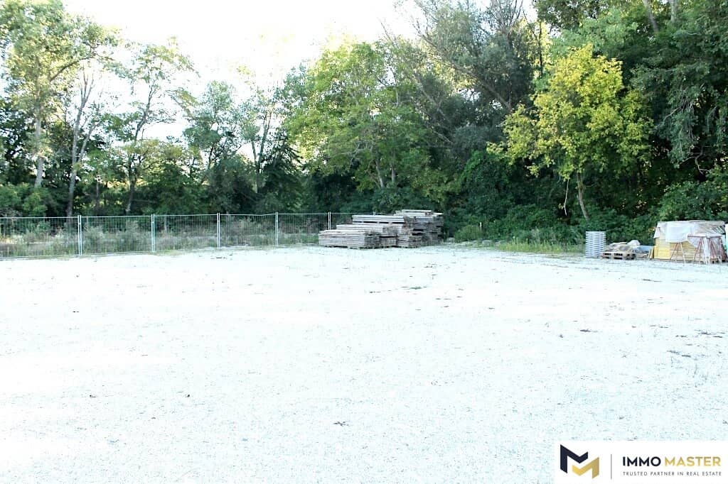 Long-term storage space for rent