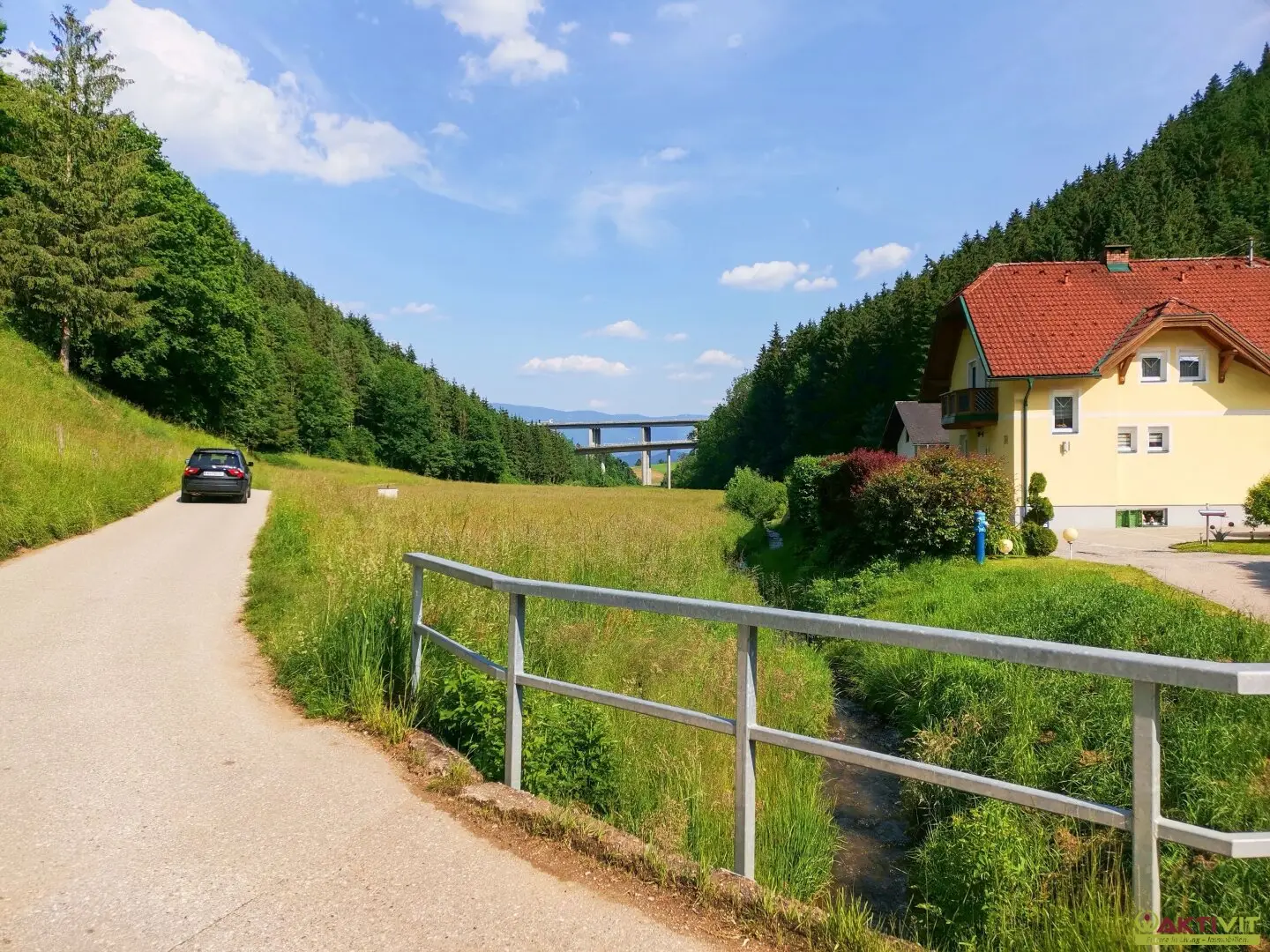 Residential building plot with garden portion. Quiet location very close to the Koralmbahn. Living in the greenery.