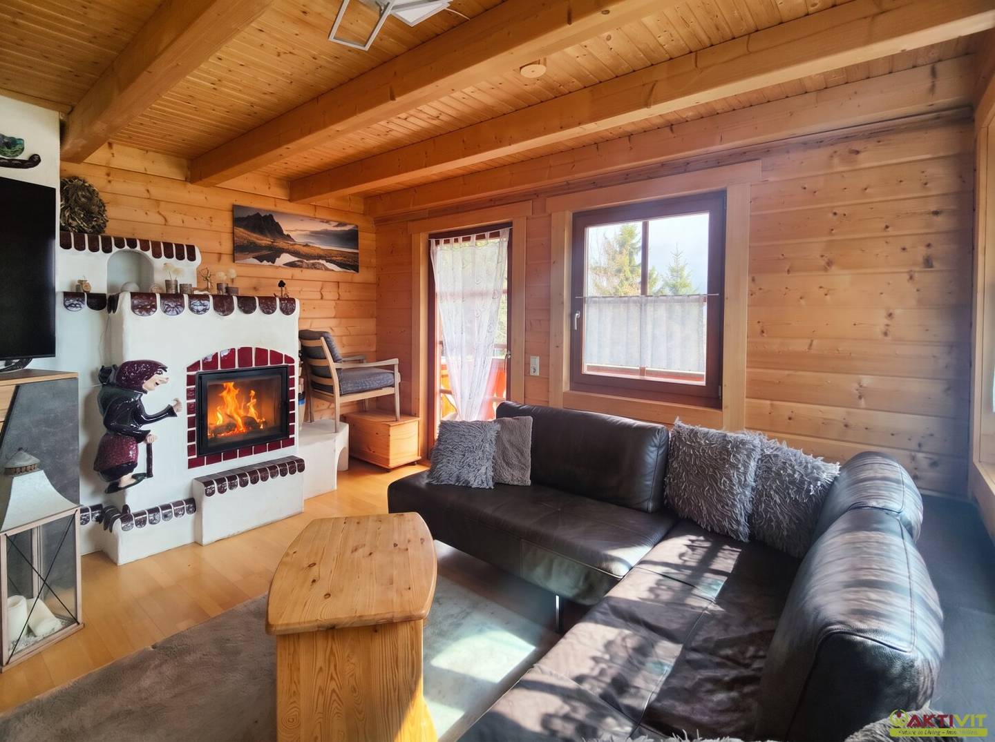 Charmantes Holzhaus in naturnaher Ruhelage mit Bergblick