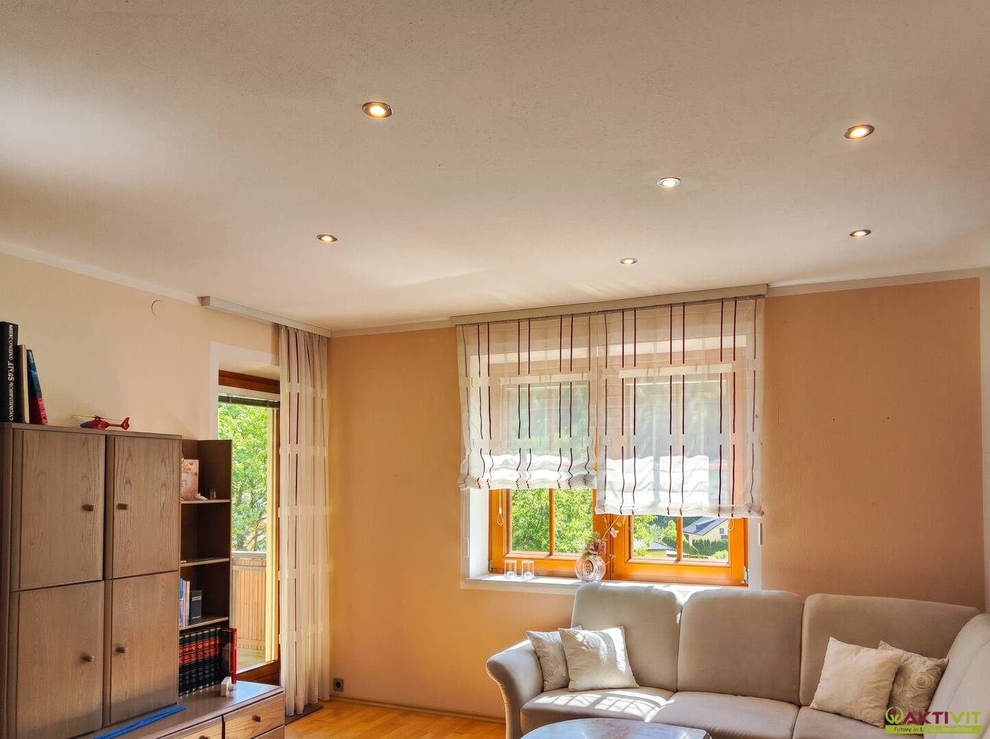 Großzügige 6-Zimmer-Wohnung mit Garten und Balkon in naturnaher Lage