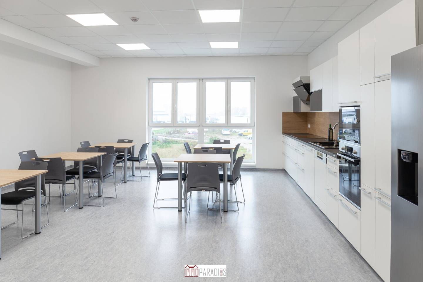 Your new representative company headquarters! Modern office, sales and storage spaces with top equipment","de":"IHR NEUER REPRÄSENTATIVER FIRMENSITZ! MODERNE BÜRO-, VERKAUFS- UND LAGERFLÄCHEN MIT TOP-AUSSTATTUNG
