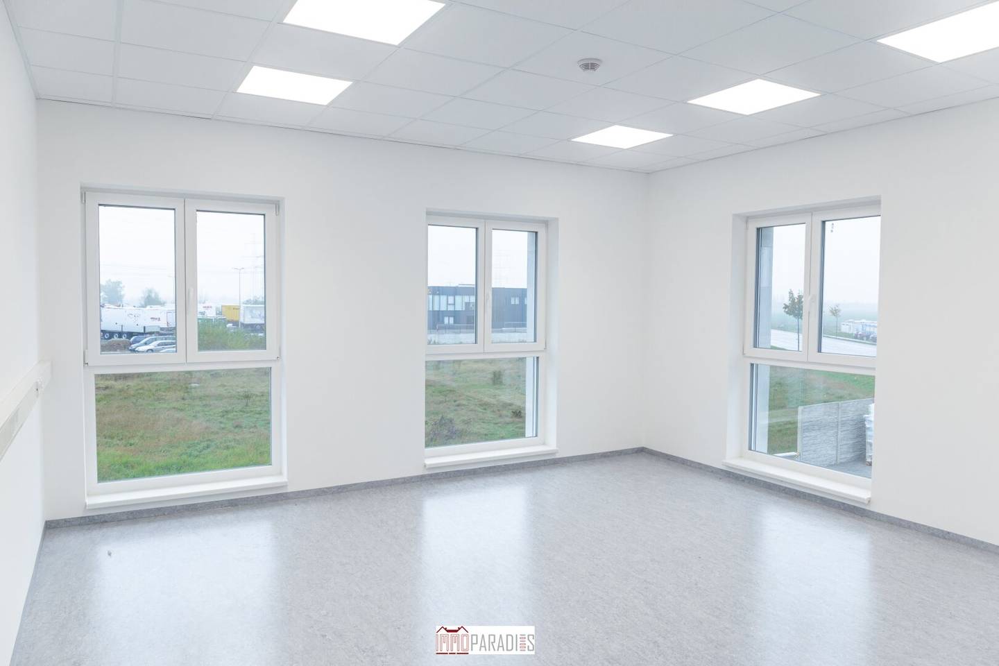 Your new representative company headquarters! Modern office, sales and storage spaces with top equipment","de":"IHR NEUER REPRÄSENTATIVER FIRMENSITZ! MODERNE BÜRO-, VERKAUFS- UND LAGERFLÄCHEN MIT TOP-AUSSTATTUNG