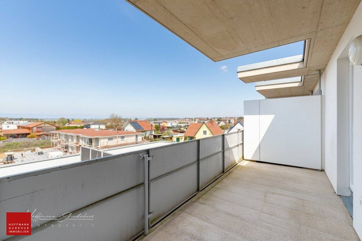 MODERNE 2-ZIMMER-WOHNUNG MIT BALKON UND FERNSICHT