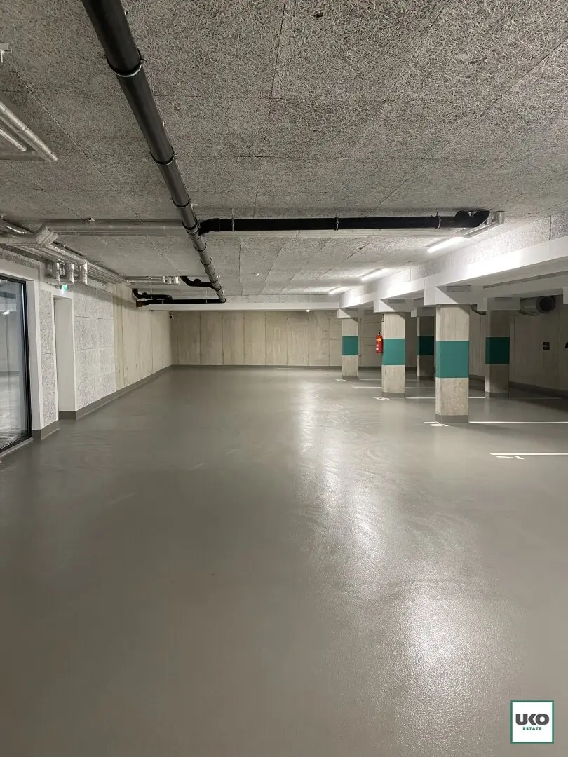 Großzügiger Tiefgaragenparkplatz in Golling