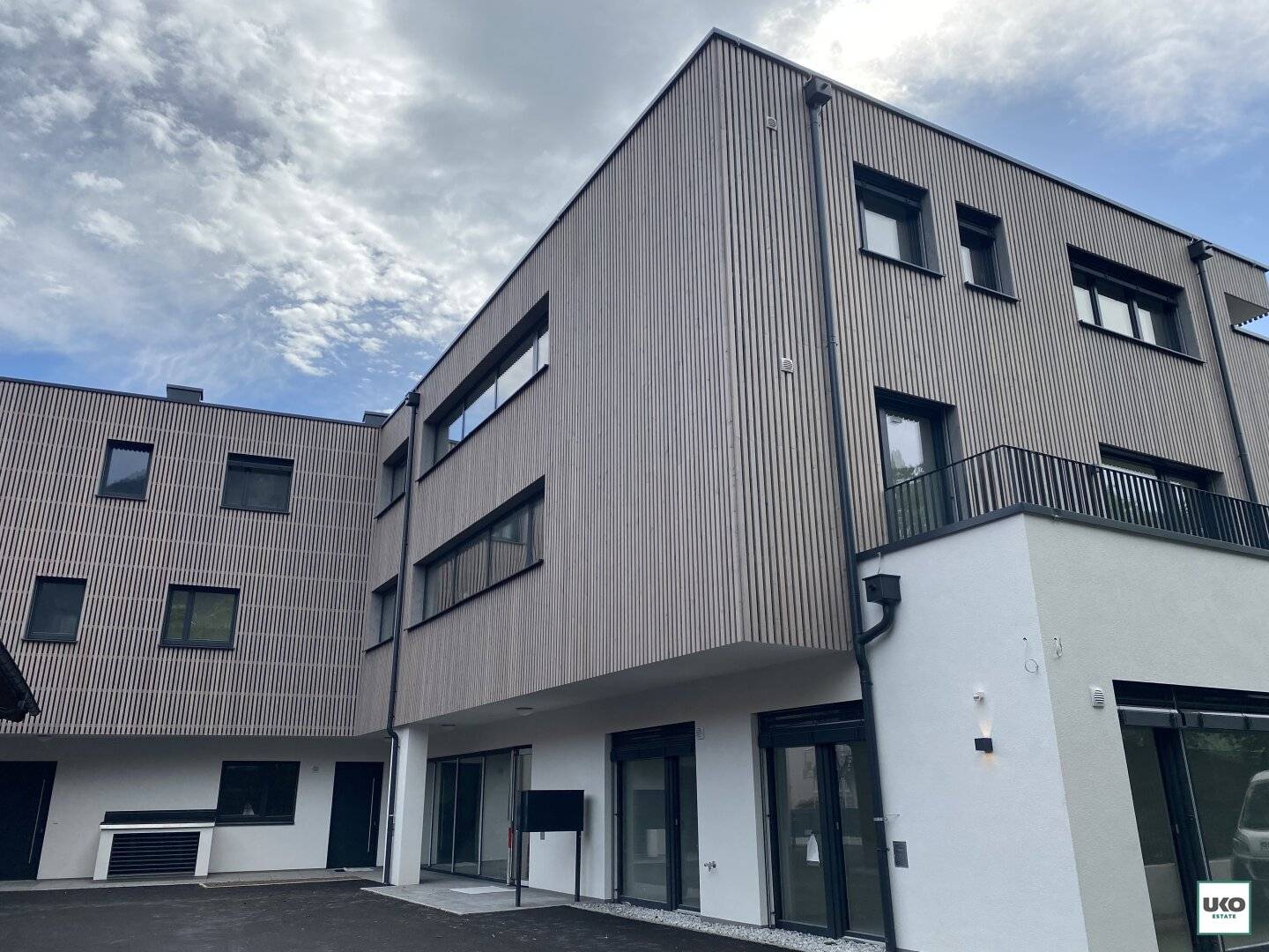 Großzügiger Tiefgaragenparkplatz in Golling